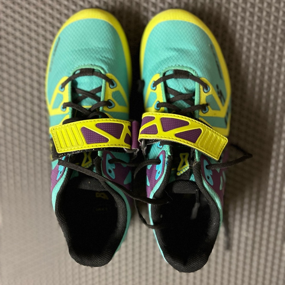 Weight lifting shoes
